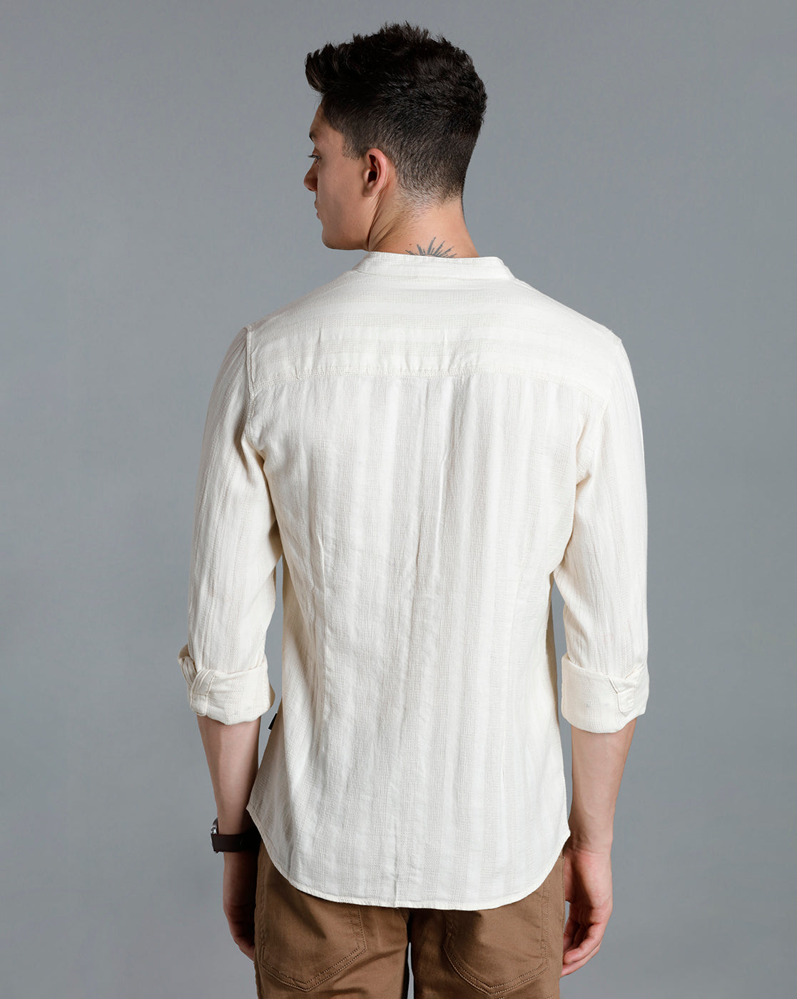 IDENTITI Men Slim Fit Mandarin Collar Solid Shirt In Beige.