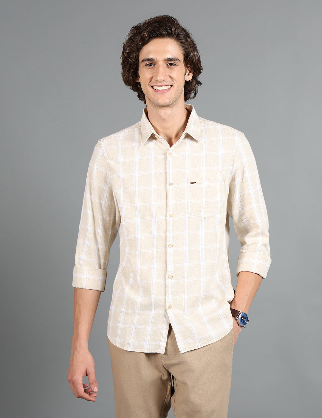 IDENTITI Men Slim Fit Regular Collar Checks Shirt In Beige.