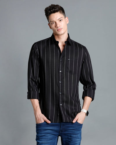 IDENTITI Men Slim Fit Regular Collar Striped Shirt In Black