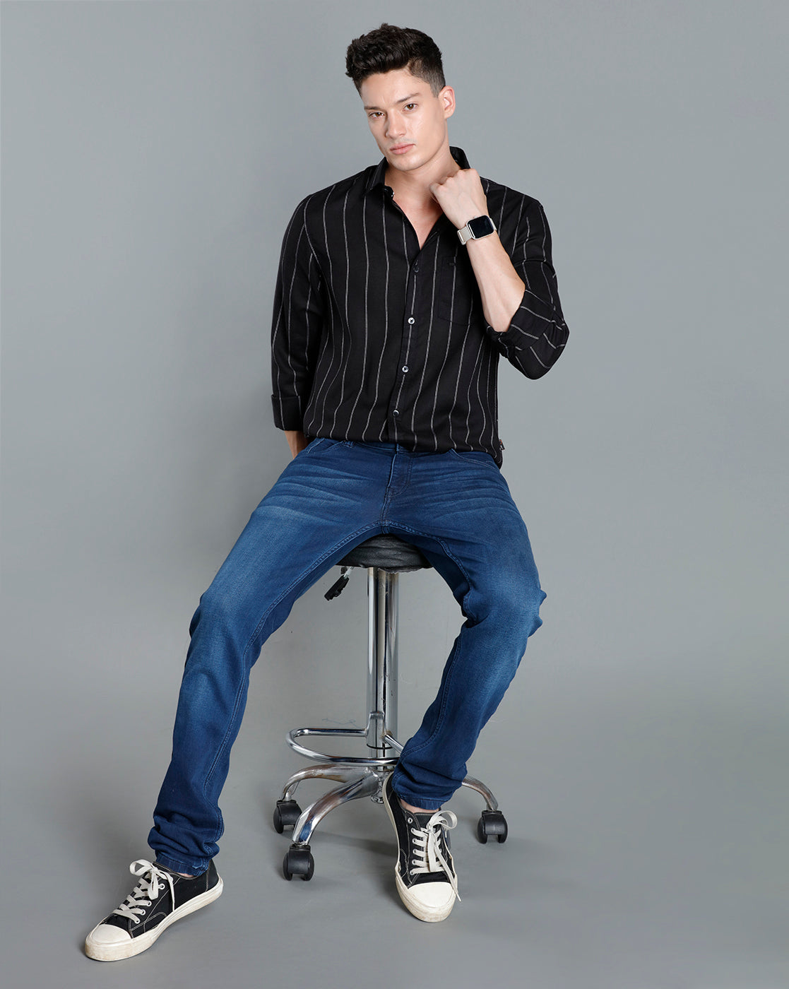 IDENTITI Men Slim Fit Regular Collar Striped Shirt In Black