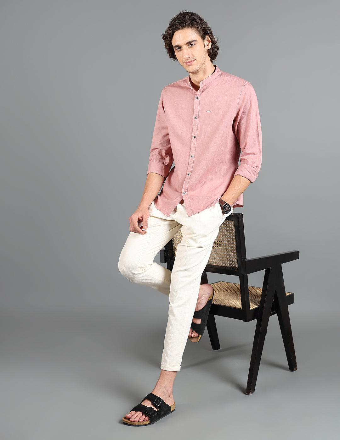 IDENTITI Men Slim Fit Mandarin Collar Solid Shirt In Onion.