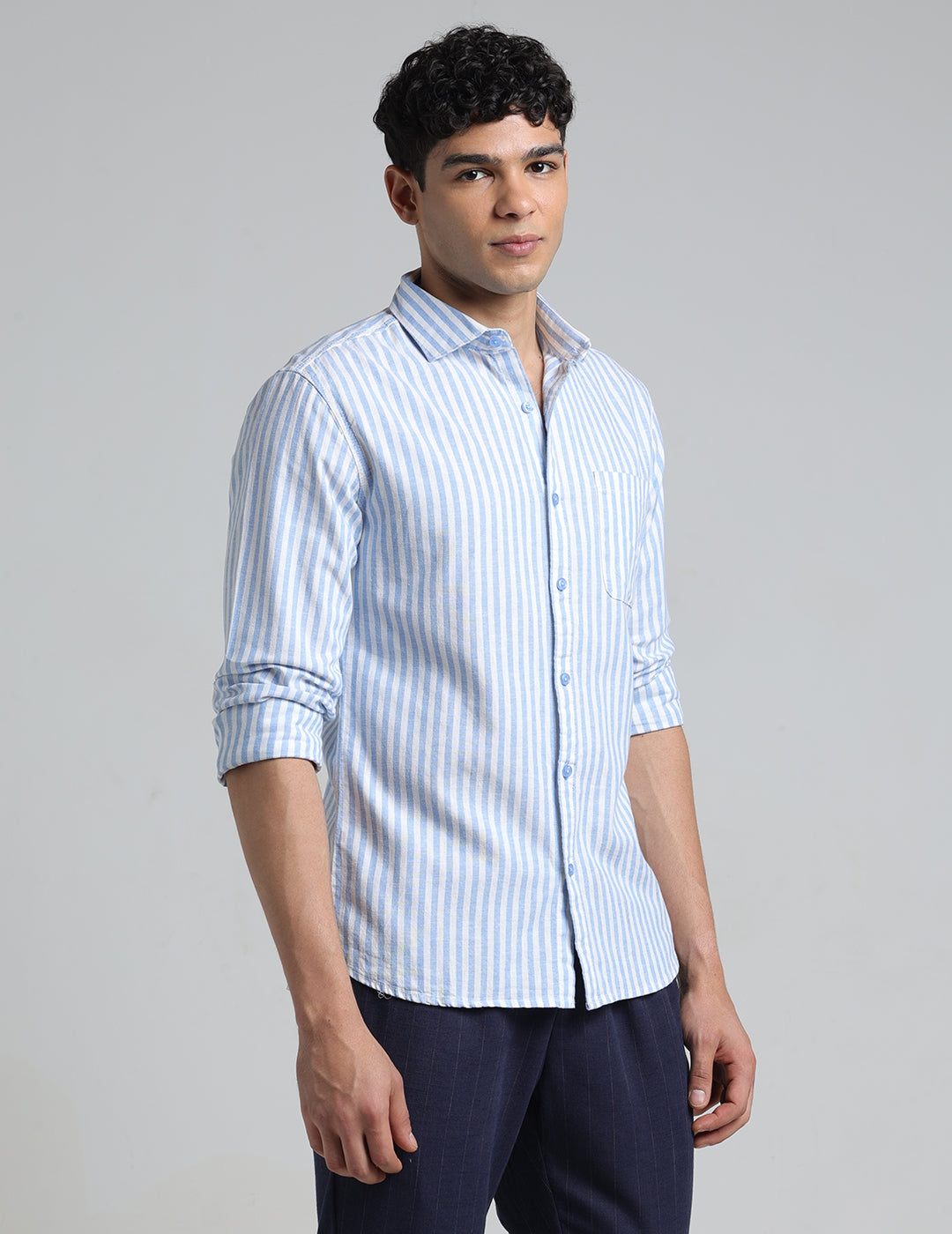 IDENTITI Men Slim Fit Cutaway Collar Striped Shirt In Blue.