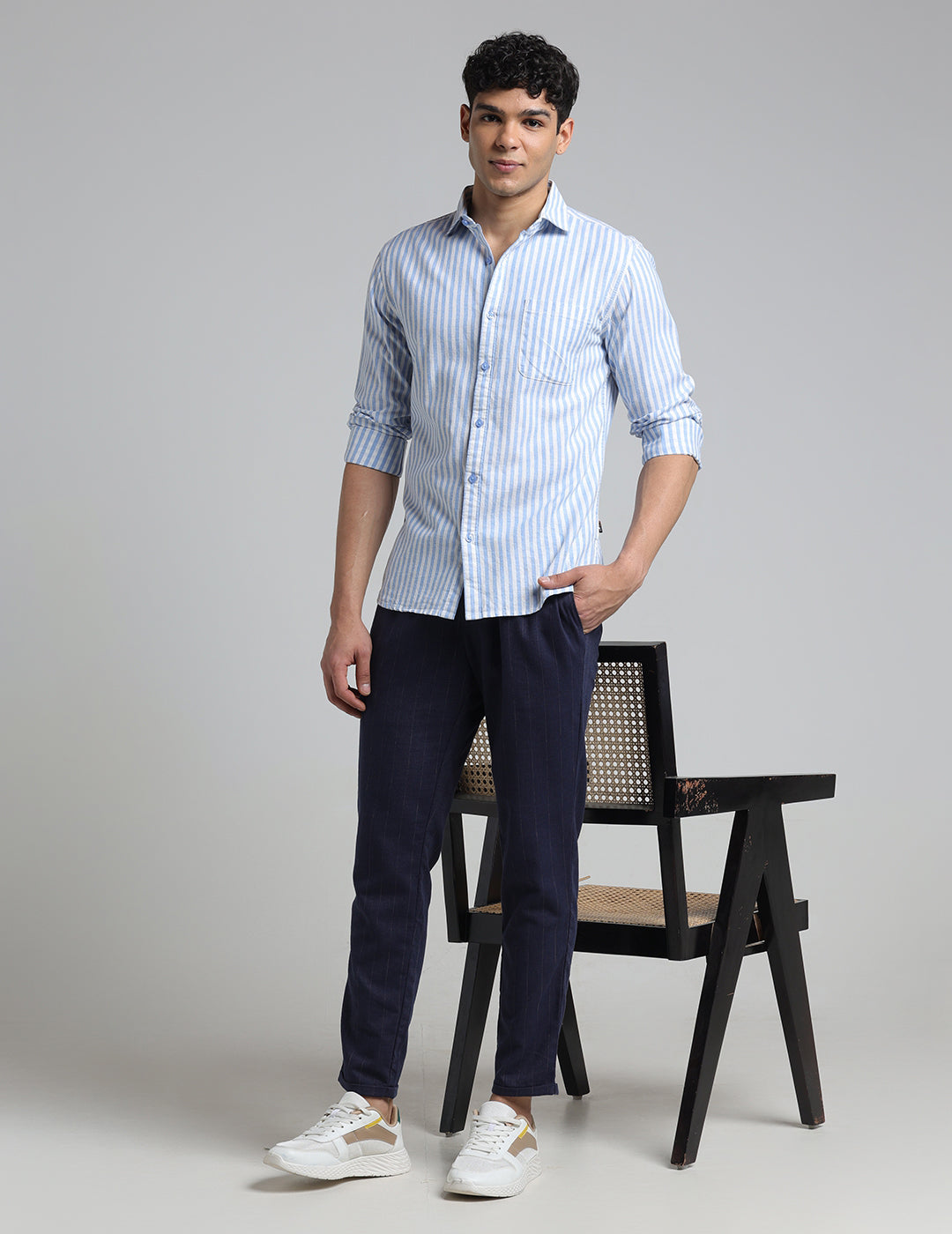 IDENTITI Men Slim Fit Cutaway Collar Striped Shirt In Blue.