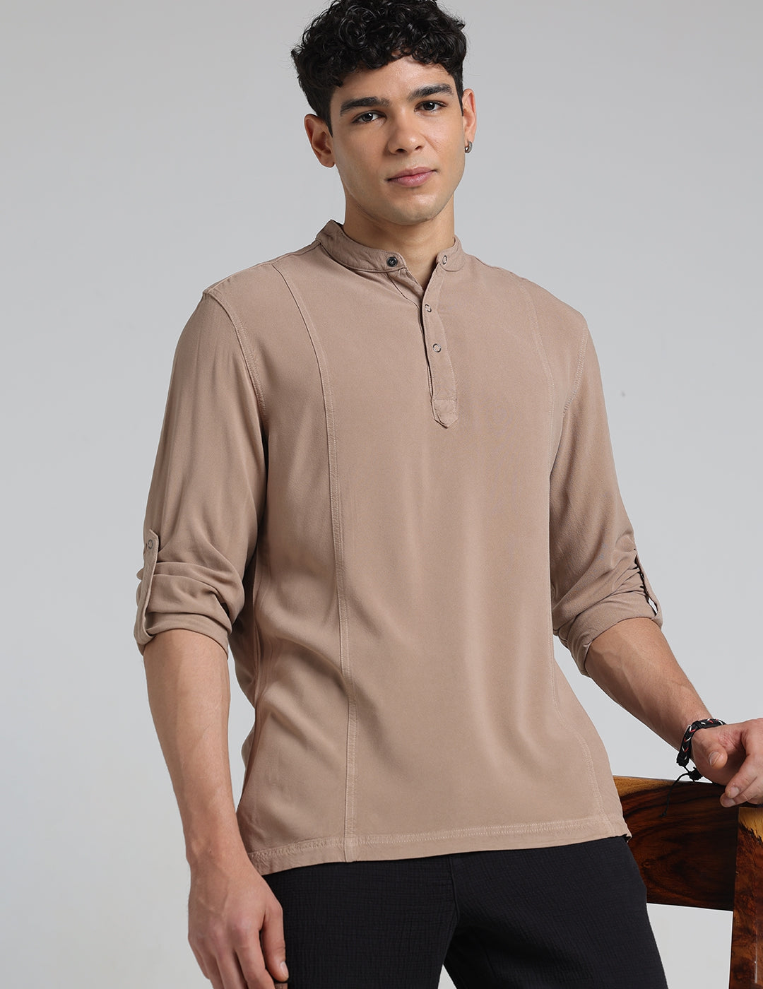 IDENTITI Men Slim Fit Mandarin Collar Solid Shirt In Sand.