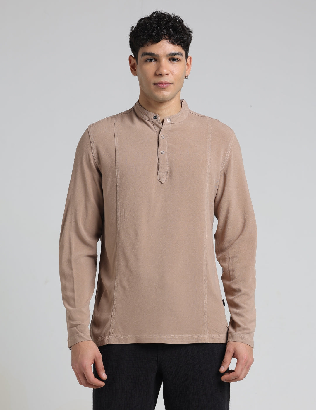 IDENTITI Men Slim Fit Mandarin Collar Solid Shirt In Sand.