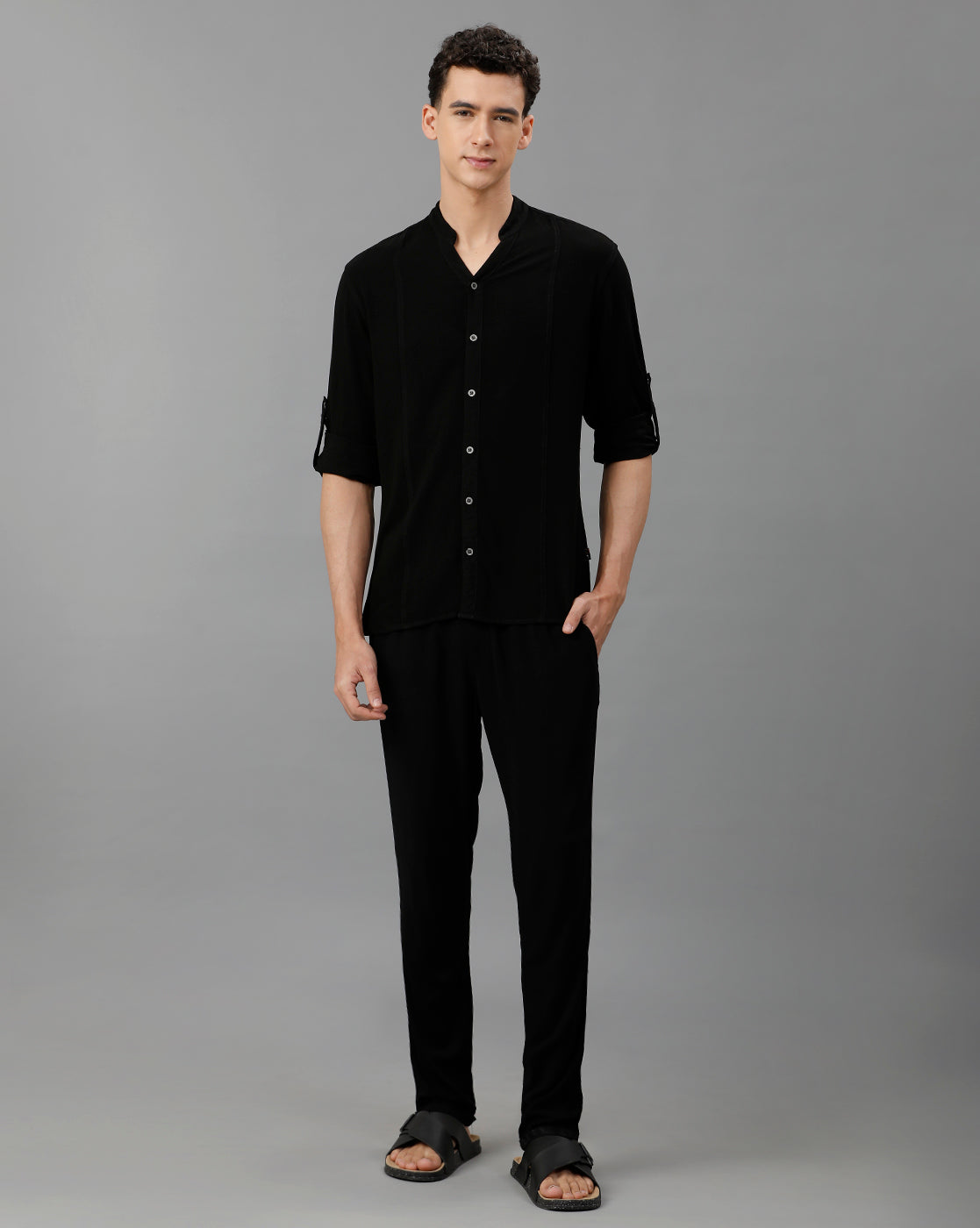 IDENTITI Men Slim Fit Mandarin Collar Solid Shirt In Black.