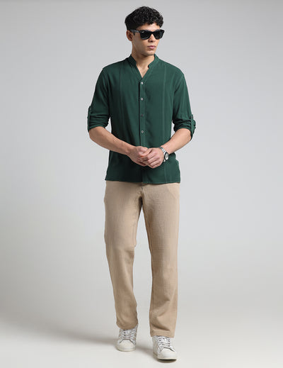 IDENTITI Men Slim Fit Mandarin Collar Solid Shirt In Green.