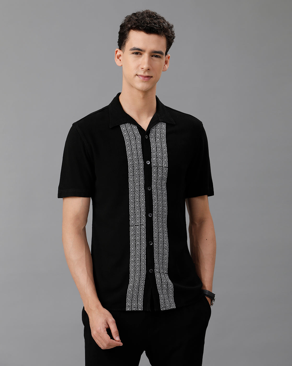 IDENTITI Men Slim Fit Cuban Collar Solid Shirt In Black.