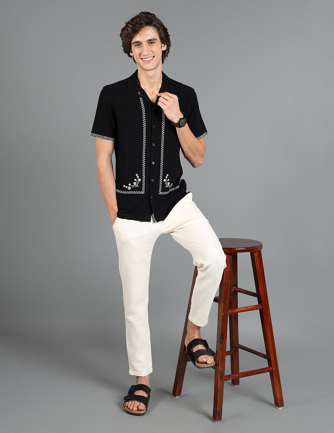 IDENTITI Men Slim Fit Cuban Collar Solid Shirt In Black.