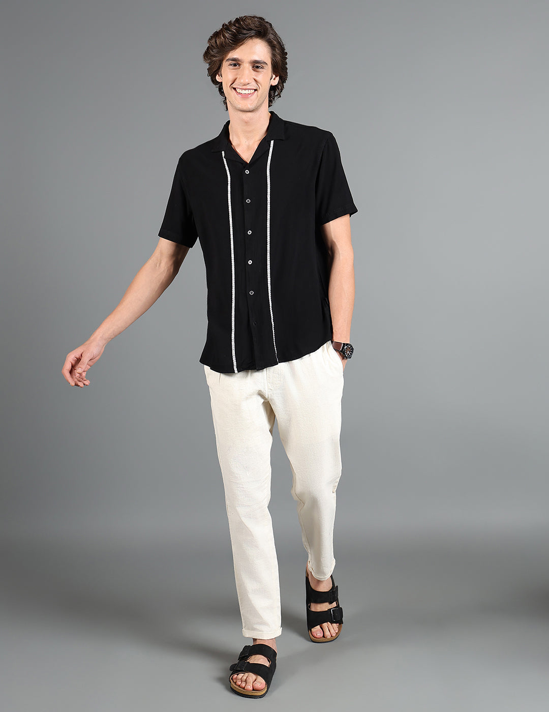IDENTITI Men Slim Fit Cuban Collar Solid Shirt In Black.