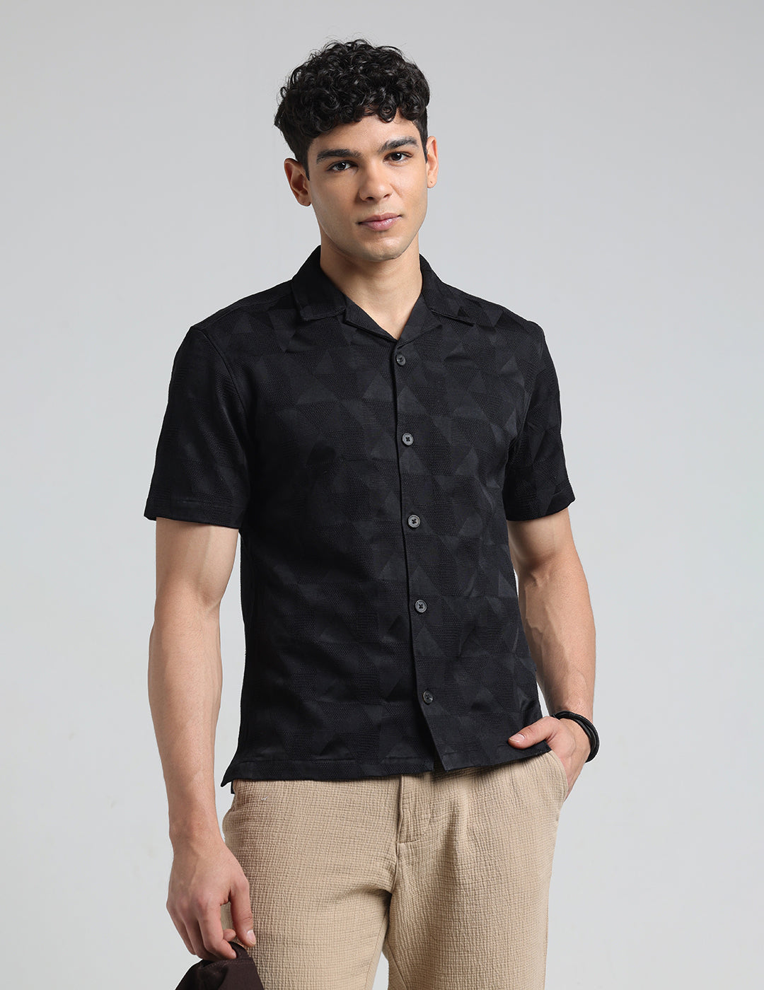 IDENTITI Men Slim Fit Lapel Collar Solid Shirt In Black.