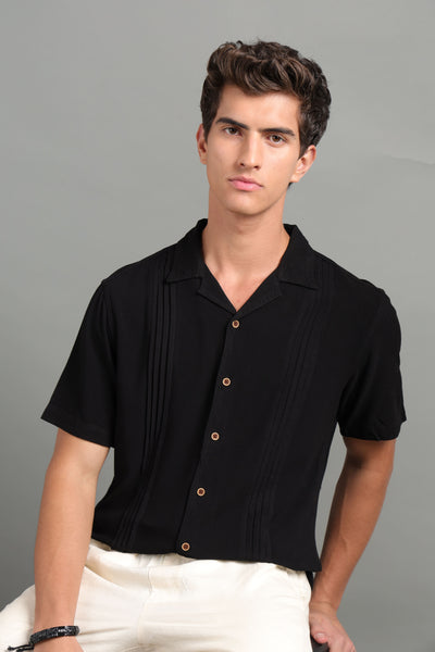IDENTITI Men Slim Fit Lapel Collar Solid Shirt In Black.