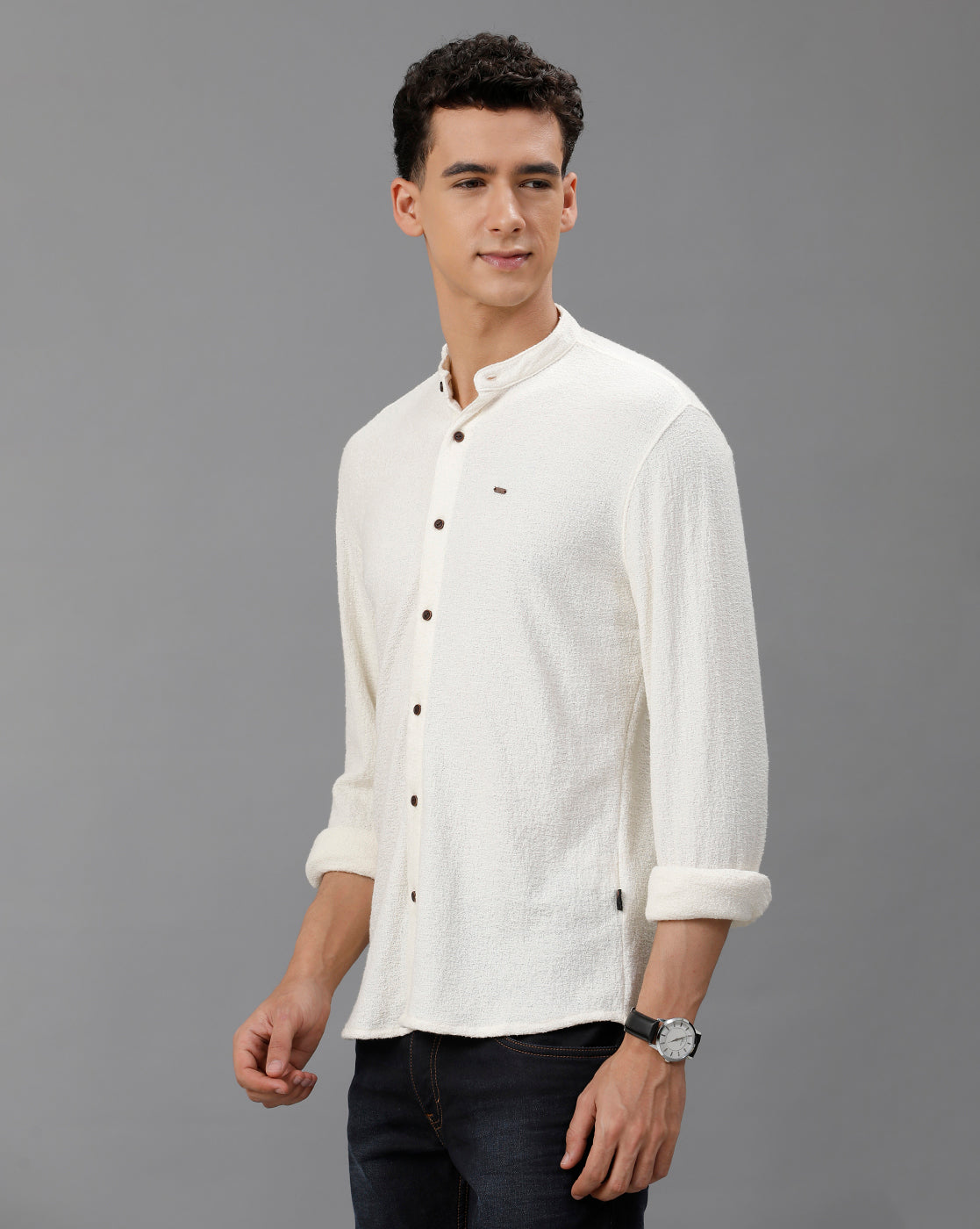 IDENTITI Men Slim Fit Mandarin Collar Solid Knit Shirt In Ecru.