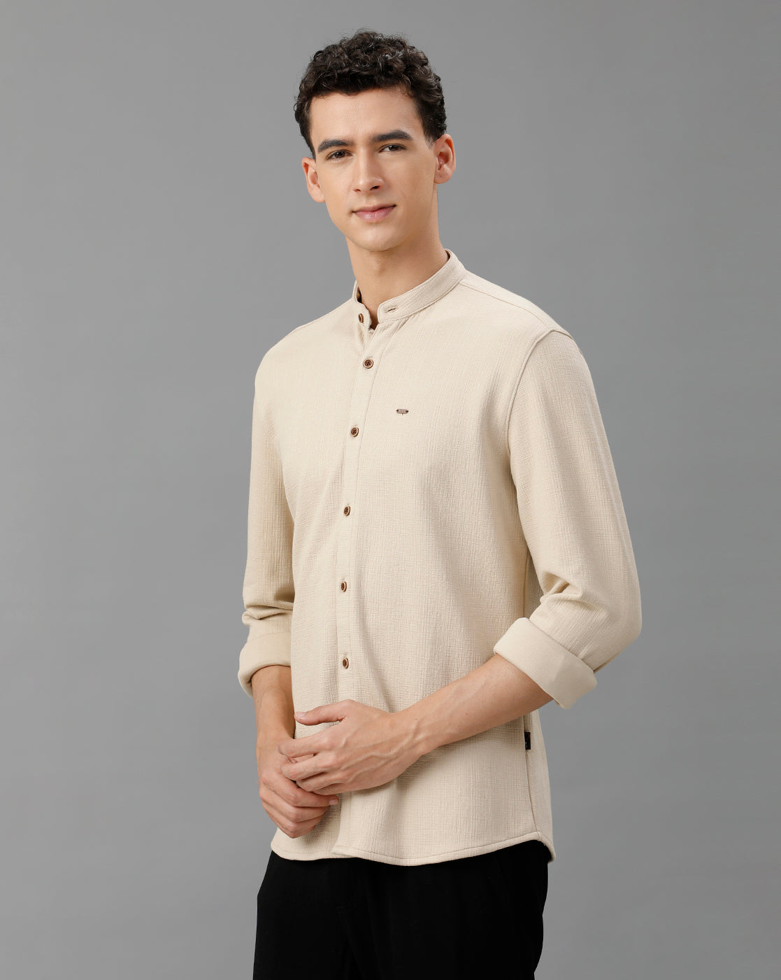 IDENTITI Men Slim Fit Mandarin Collar Solid Knit Shirt In Beige.