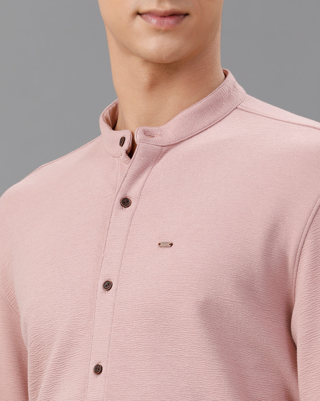 IDENTITI Men Slim Fit Mandarin Collar Solid Knit Shirt In Onion.