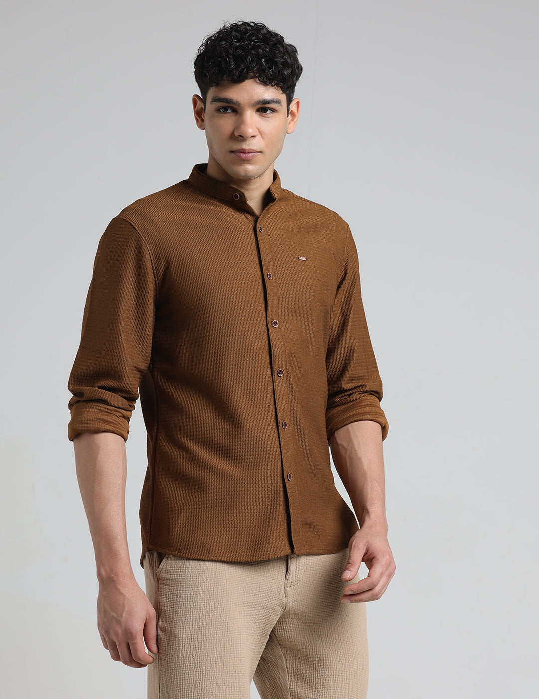IDENTITI Men Slim Fit Mandarin Collar Solid Shirt In Khaki.