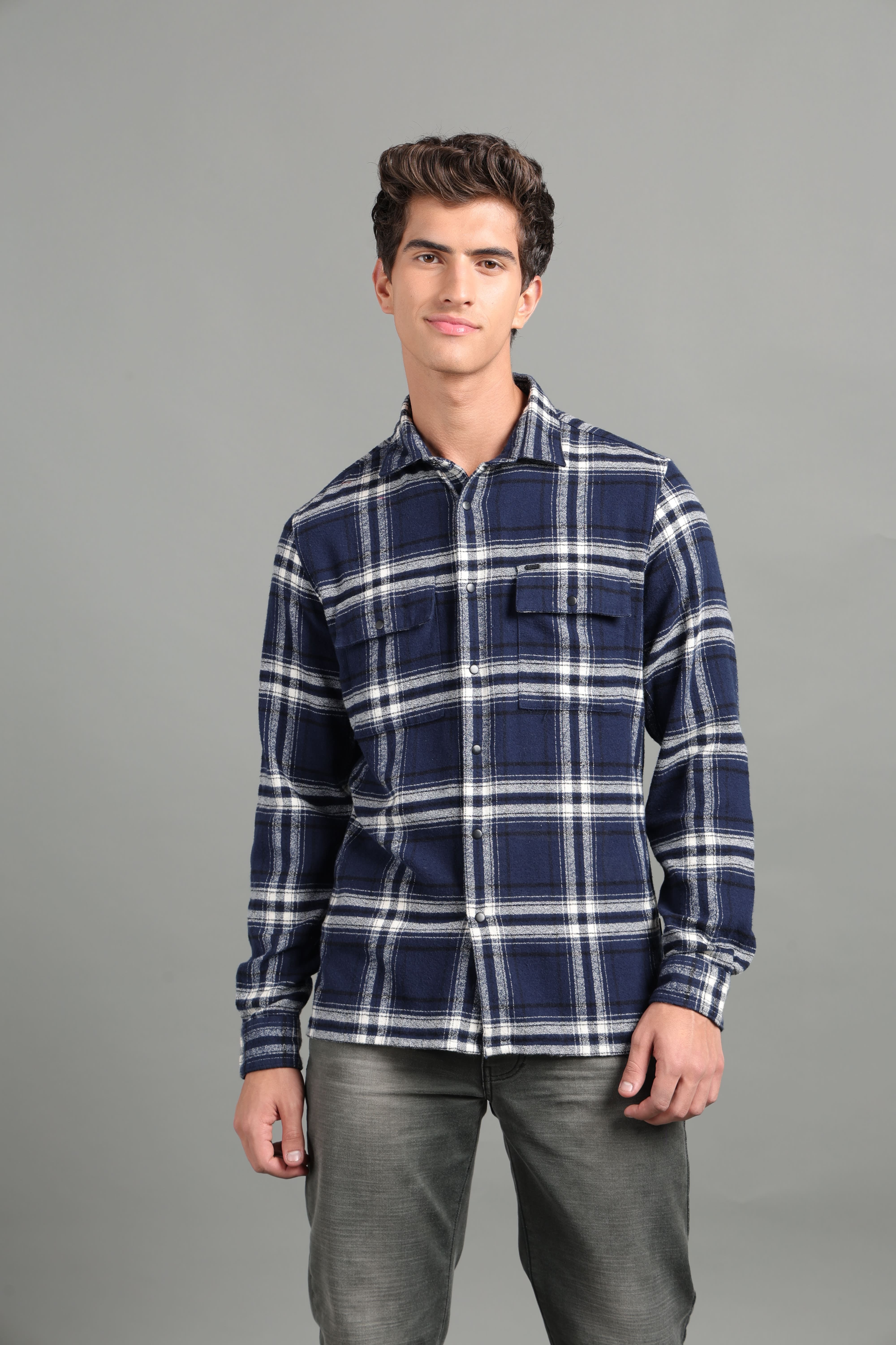 IDENTITI Men Slim Fit Regular Collar Checks Shacket In Navy.