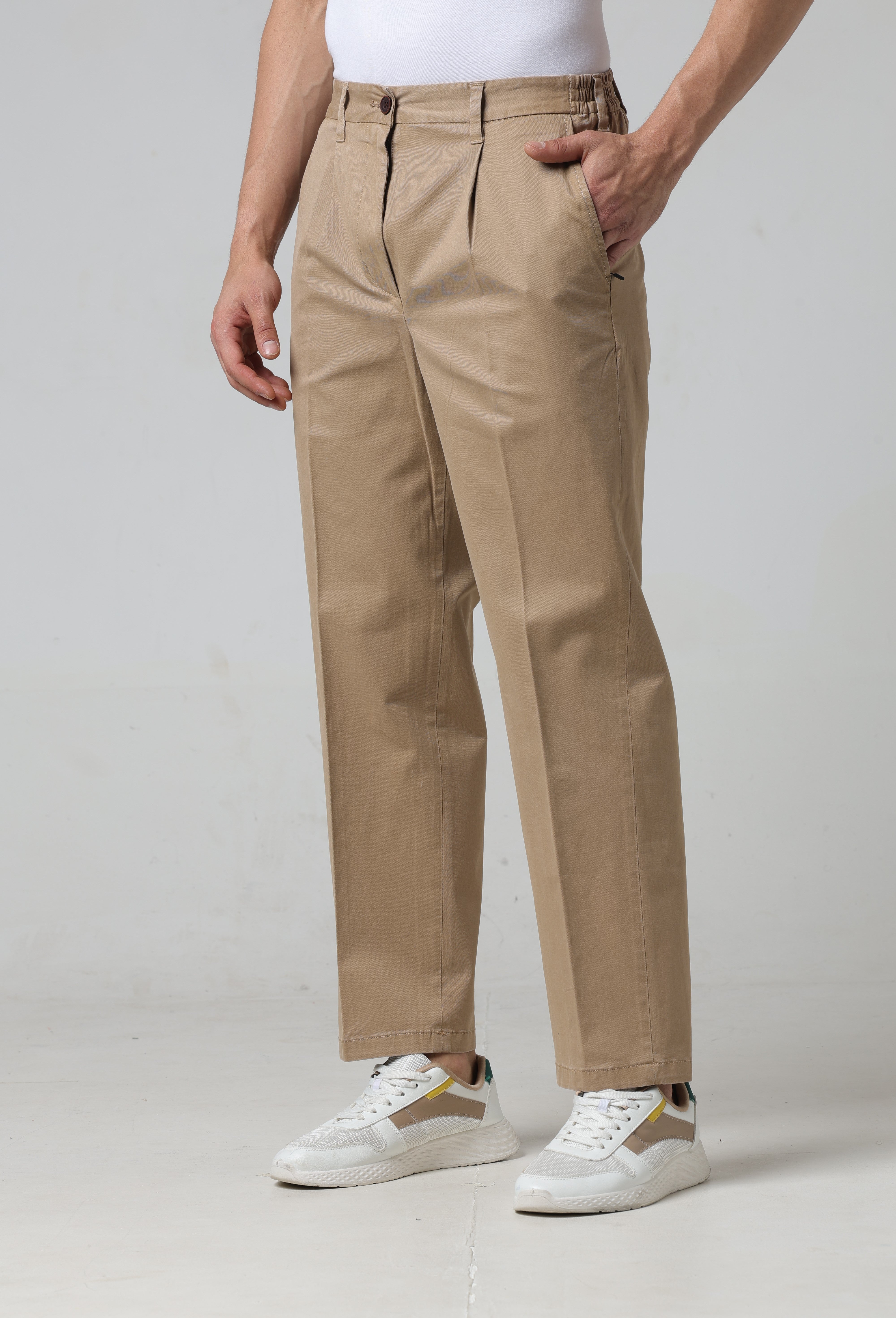 Men Fashion Korean Loose Fit Pleated Trousers In Solid - Khaki