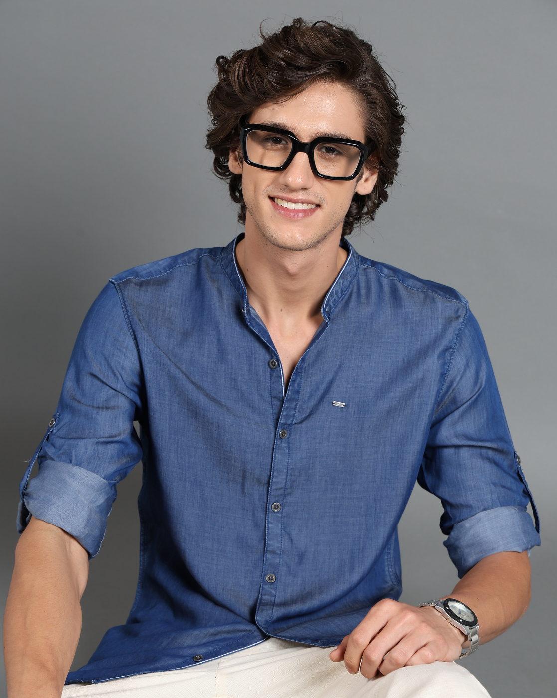 IDENTITI Men Slim Fit Mandarin Collar Solid Shirt In Blue.