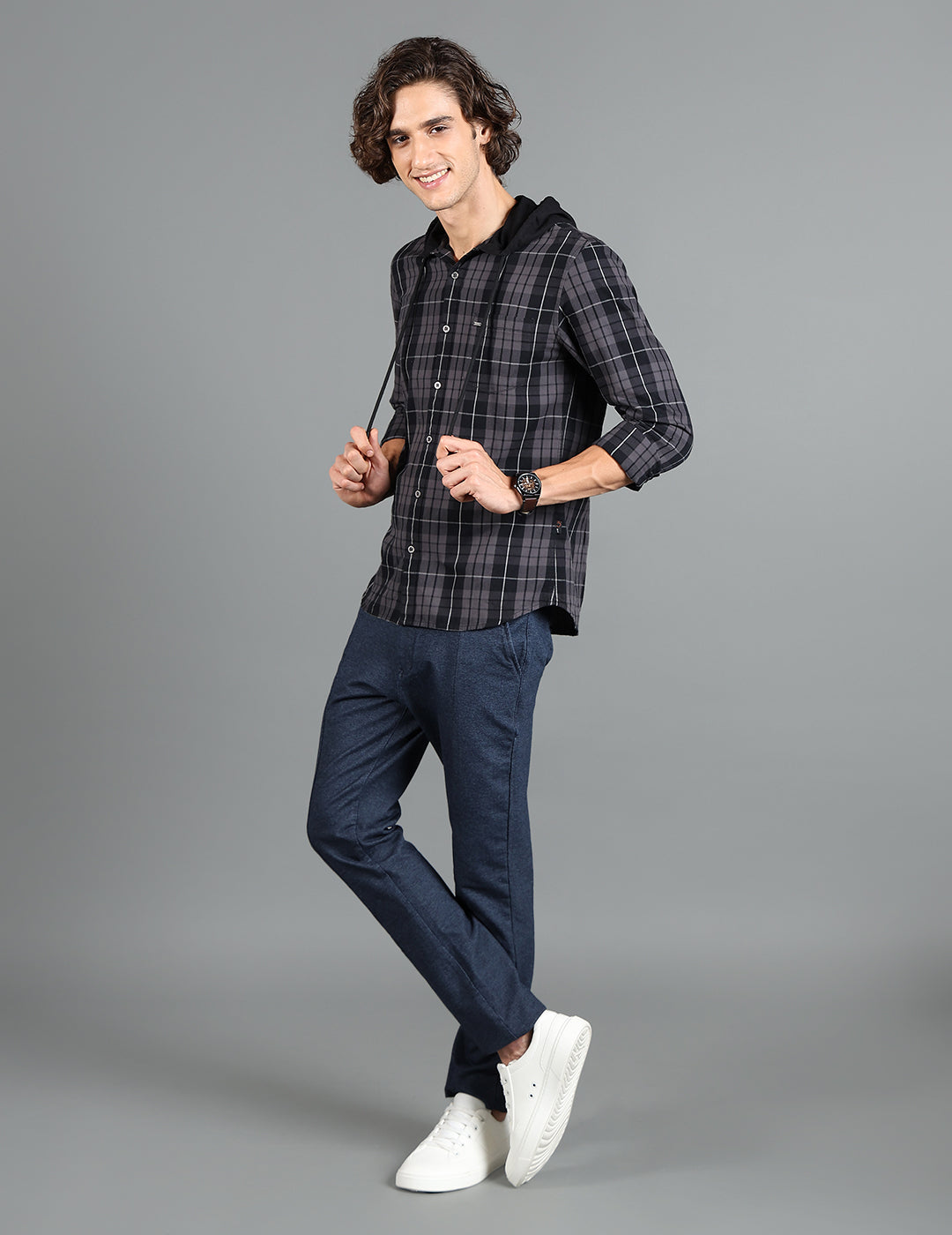 IDENTITI Men Slim Fit Hooded Checks Shirt In Black.