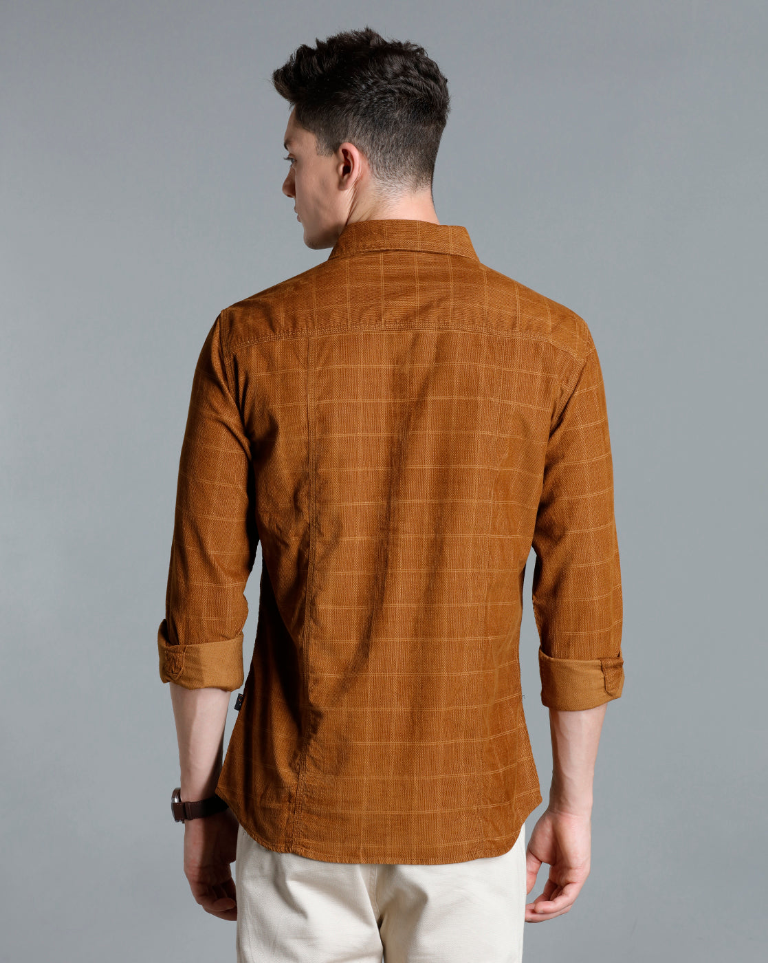 IDENTITI Men Slim Fit Regular Collar Checks Shirt In Khaki