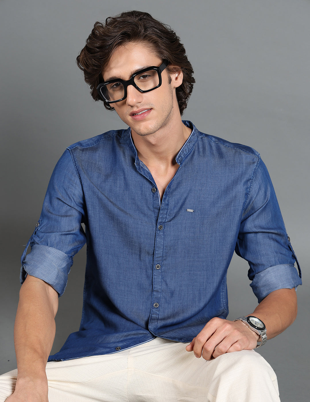 IDENTITI Men Slim Fit Mandarin Collar Solid Shirt In Blue.