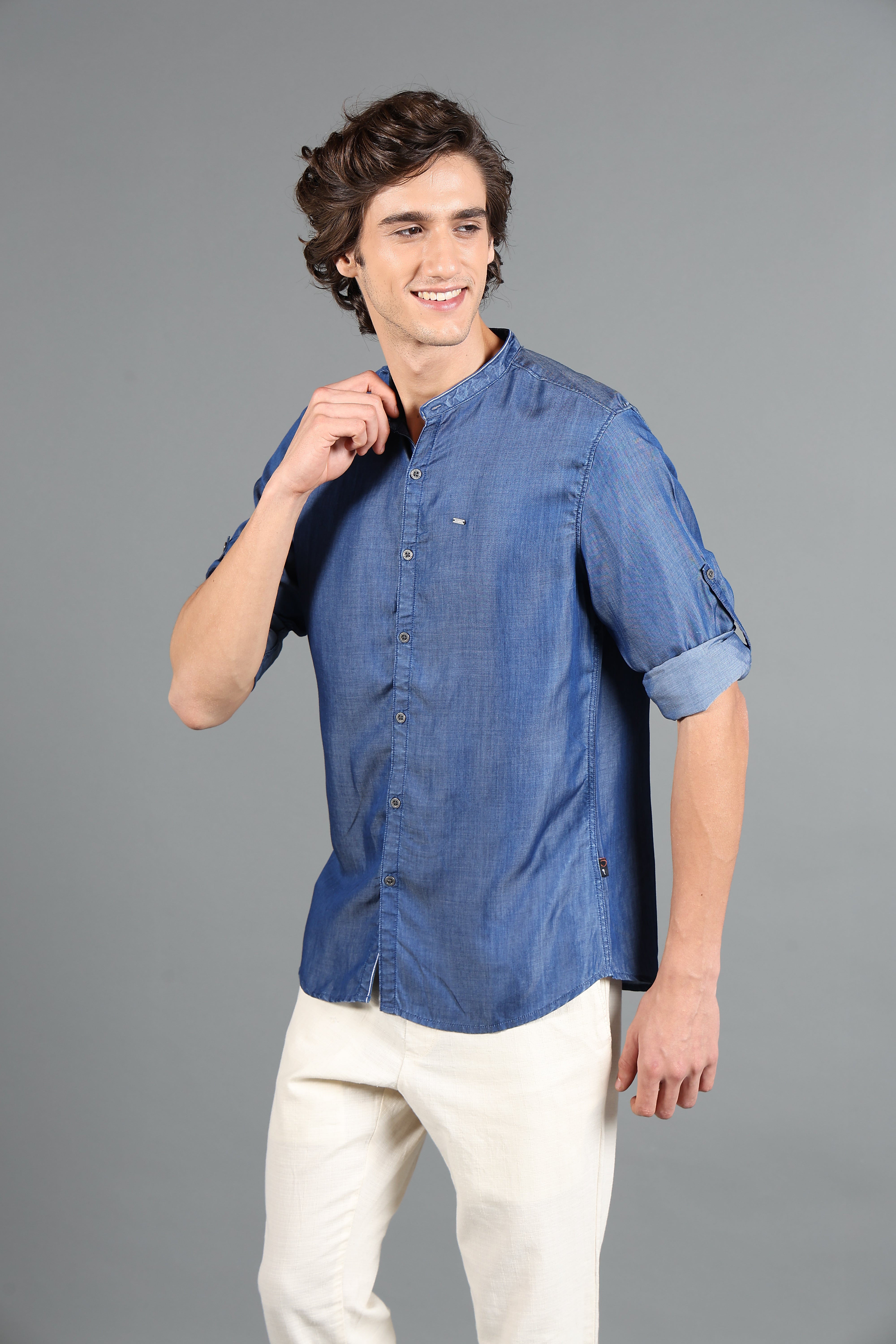 IDENTITI Men Slim Fit Mandarin Collar Solid T-Shirt In Blue.