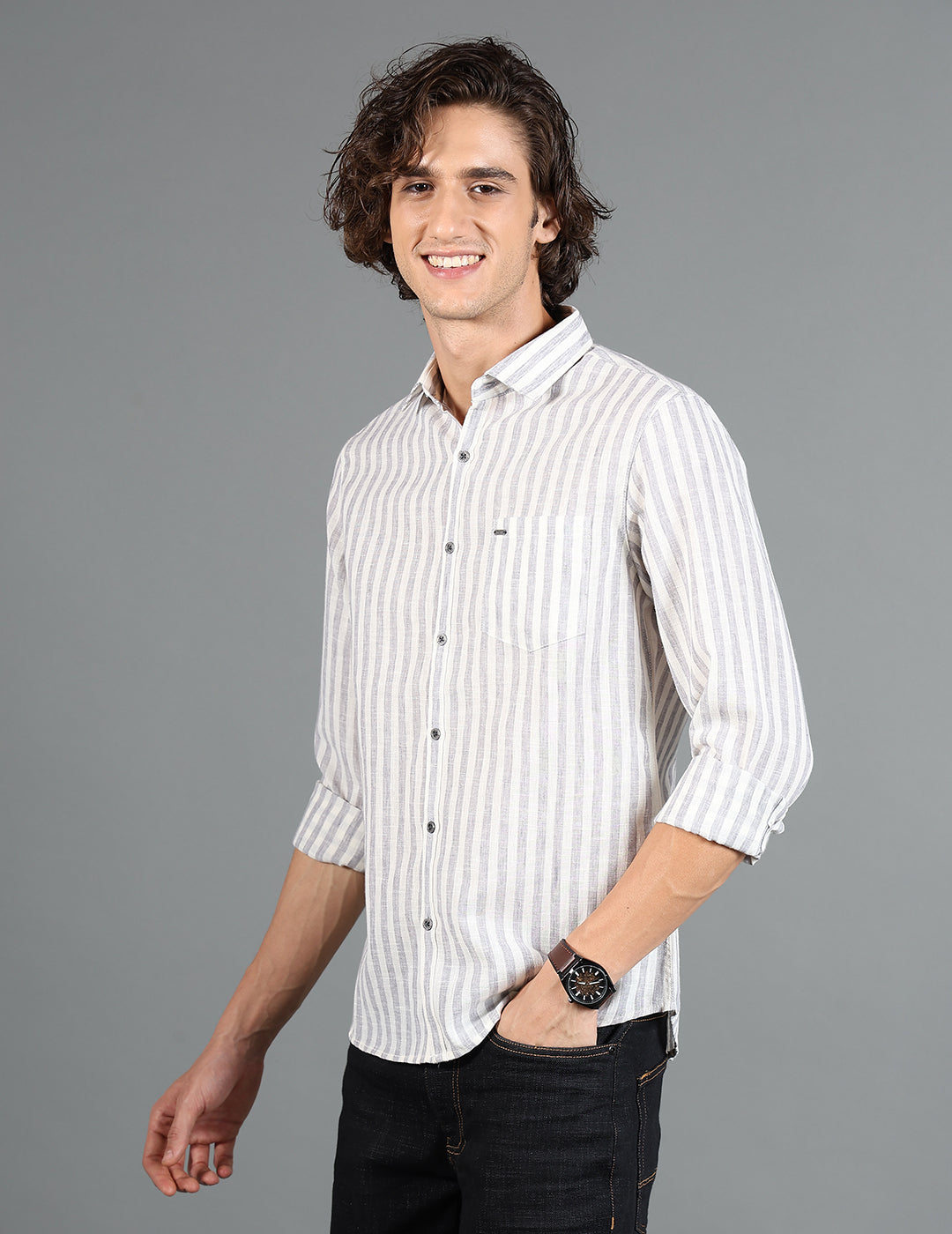 IDENTITI Men Slim Fit Regular Collar Striped Shirt In Grey.