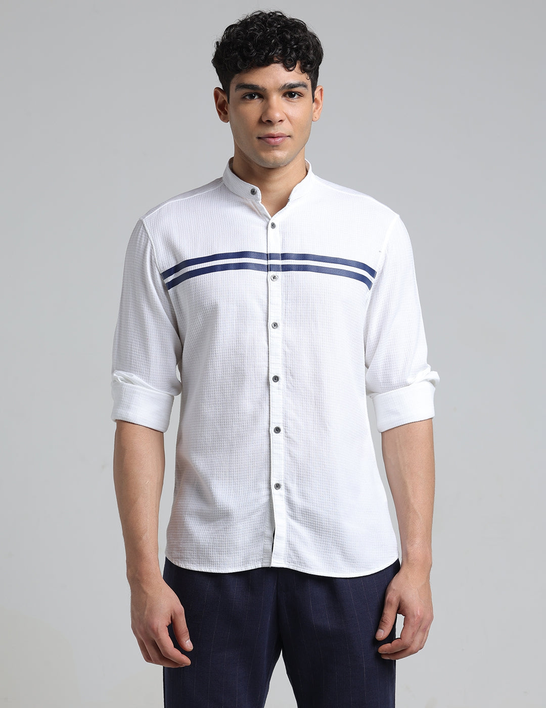 IDENTITI Men Slim Fit Mandarin Collar Printed Shirt In White.