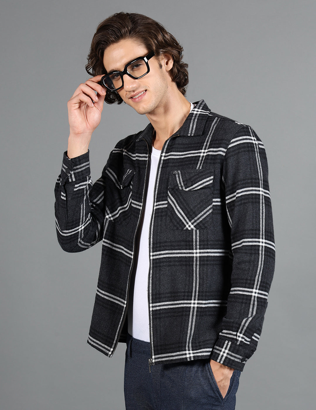 IDENTITI Men Slim Fit Regular Collar Checks Shacket In Black.