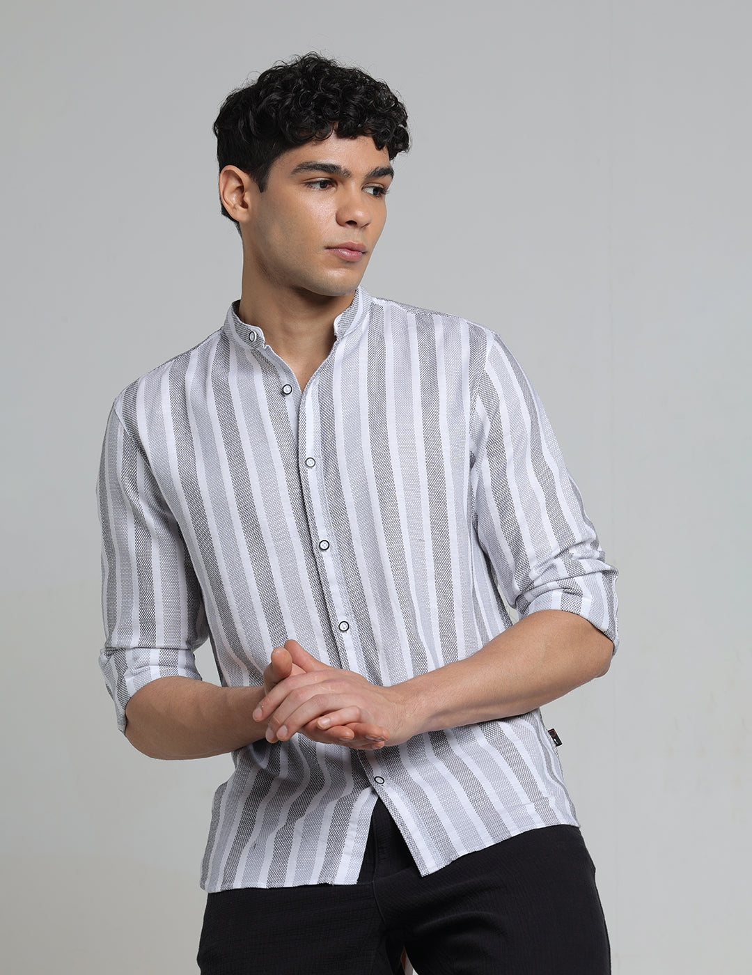 IDENTITI Men Slim Fit Mandarin Collar Striped Shirt In Black.