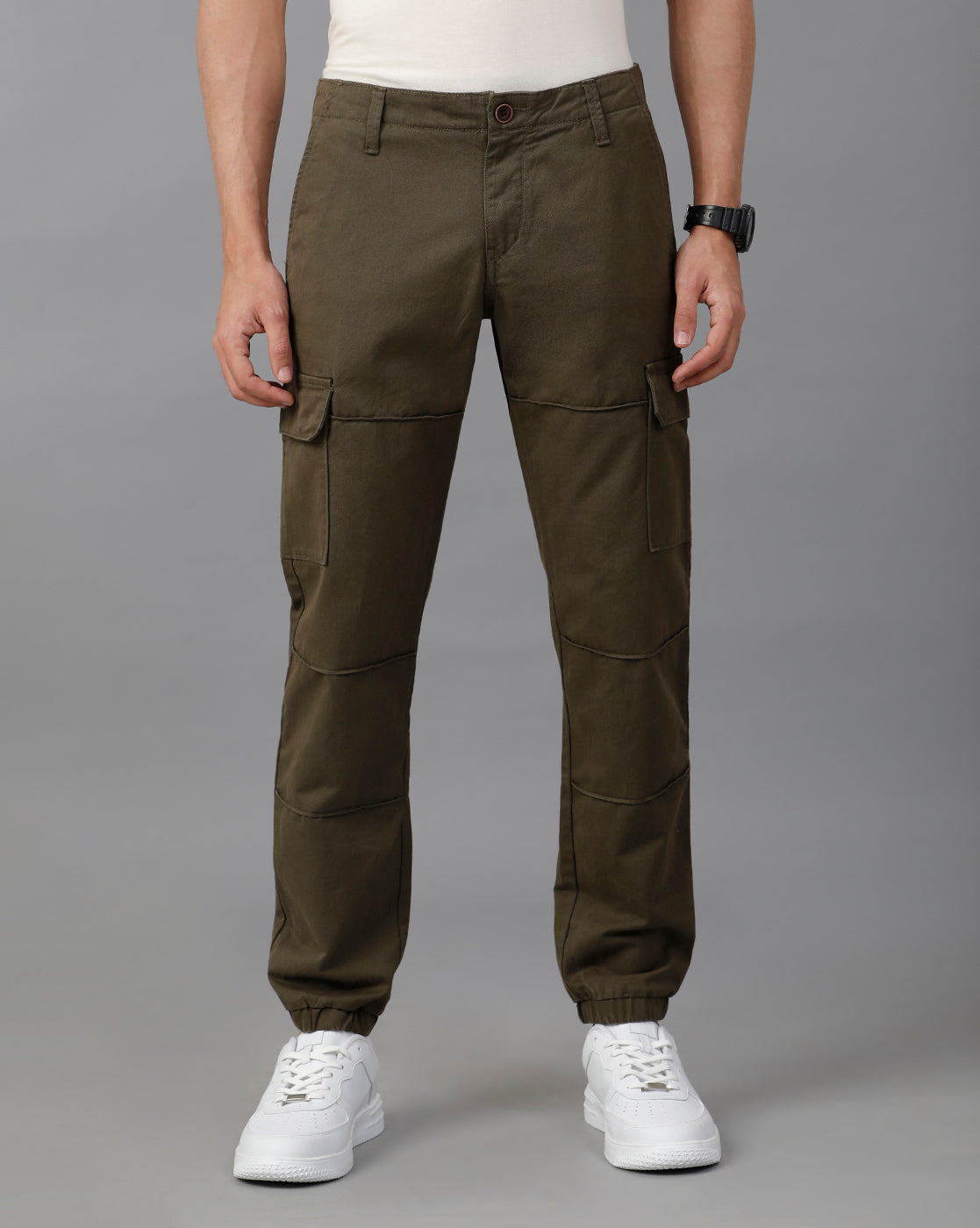 IDENTITI Men Slim Fit Cargo Jogger In Olive.