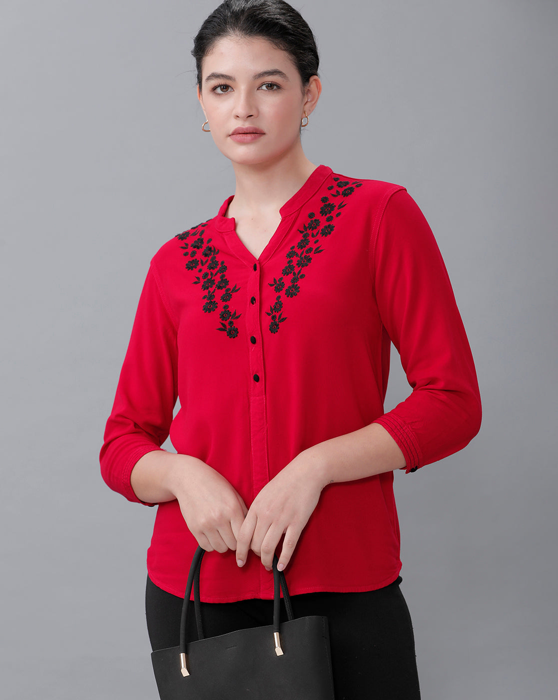 Identiti Women Solid Indo Western Embroidered Tunic - Red