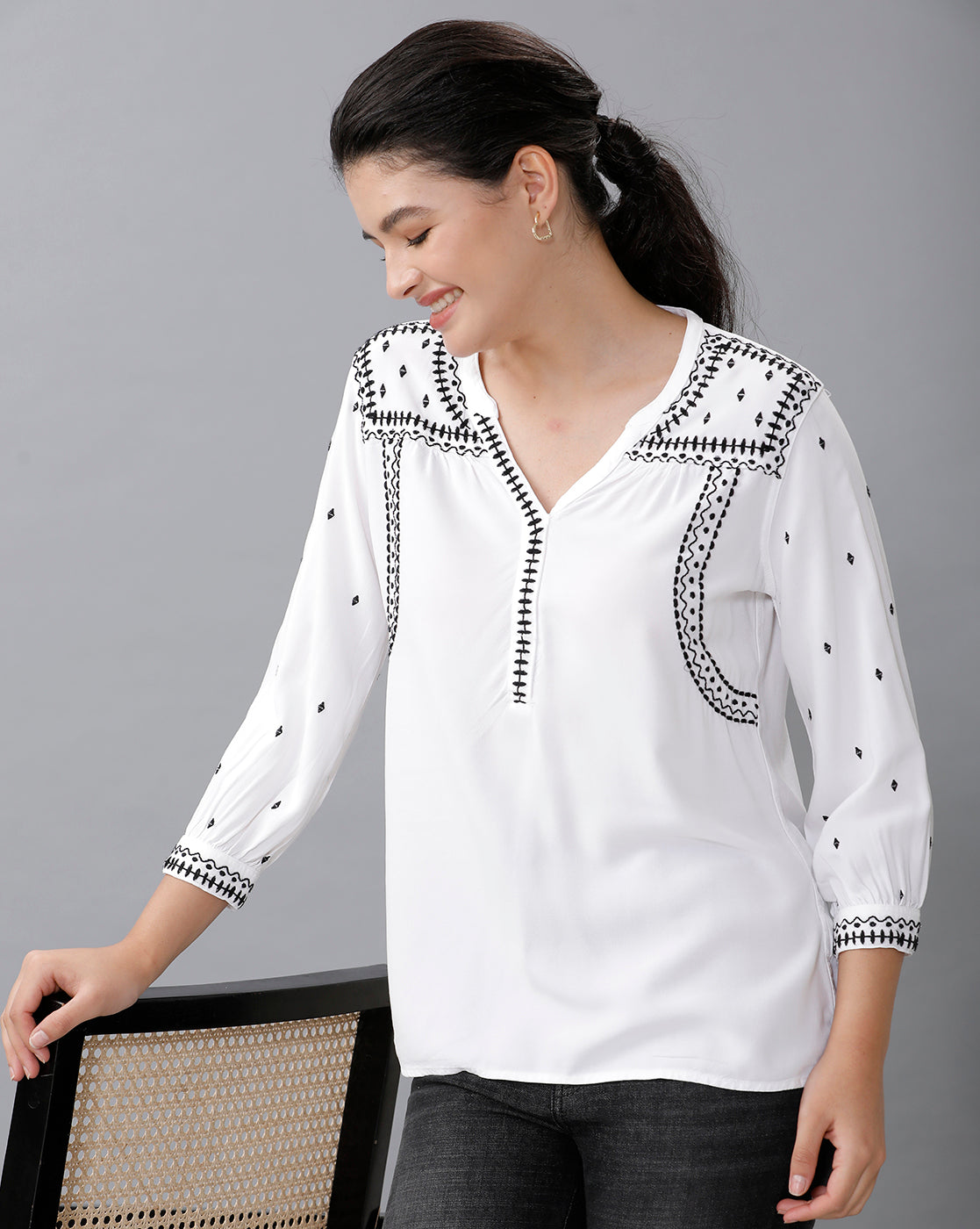 Identiti Women Solid Indo Western Embroidered Tunic - White.