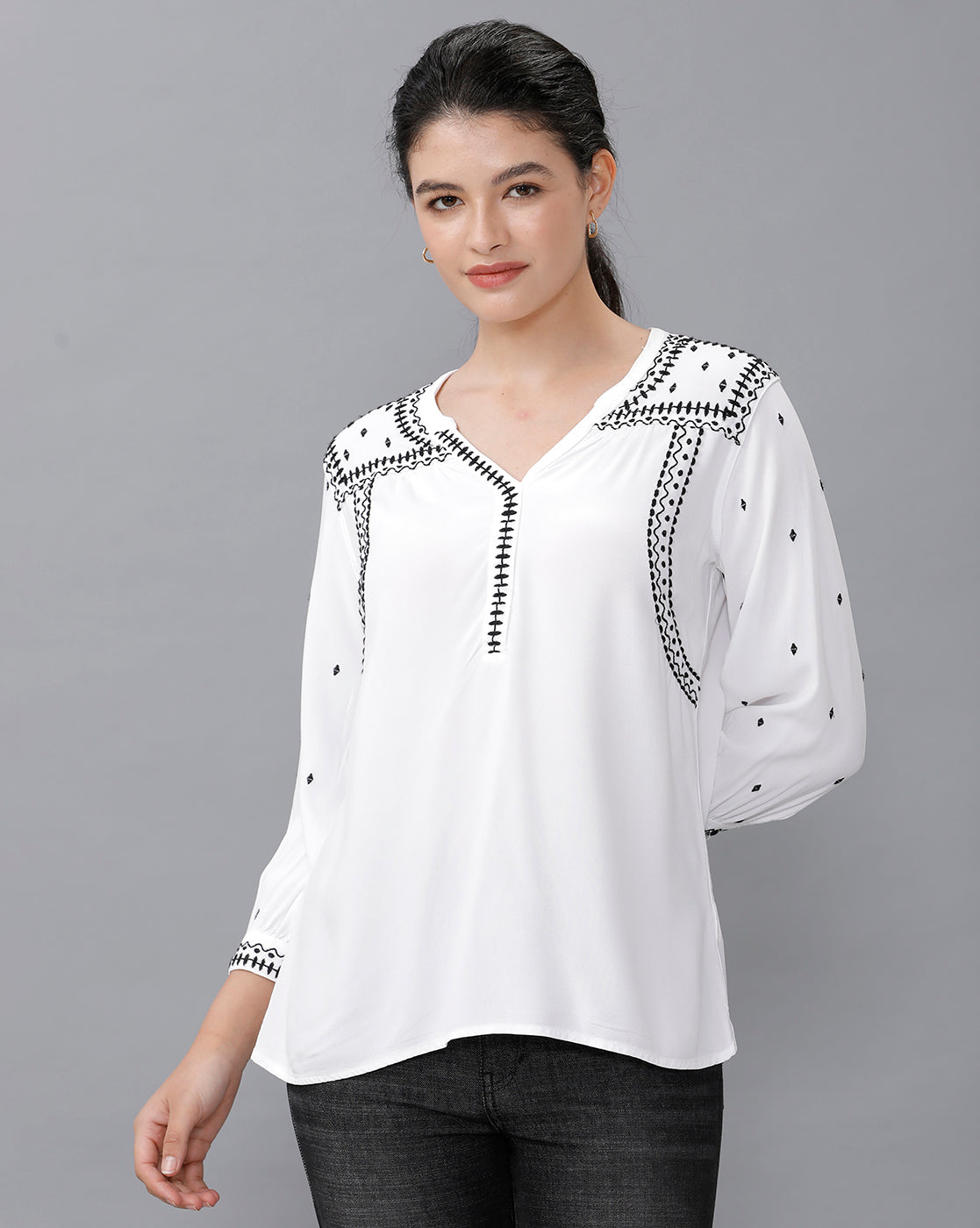 Identiti Women Solid Indo Western Embroidered Tunic - White.