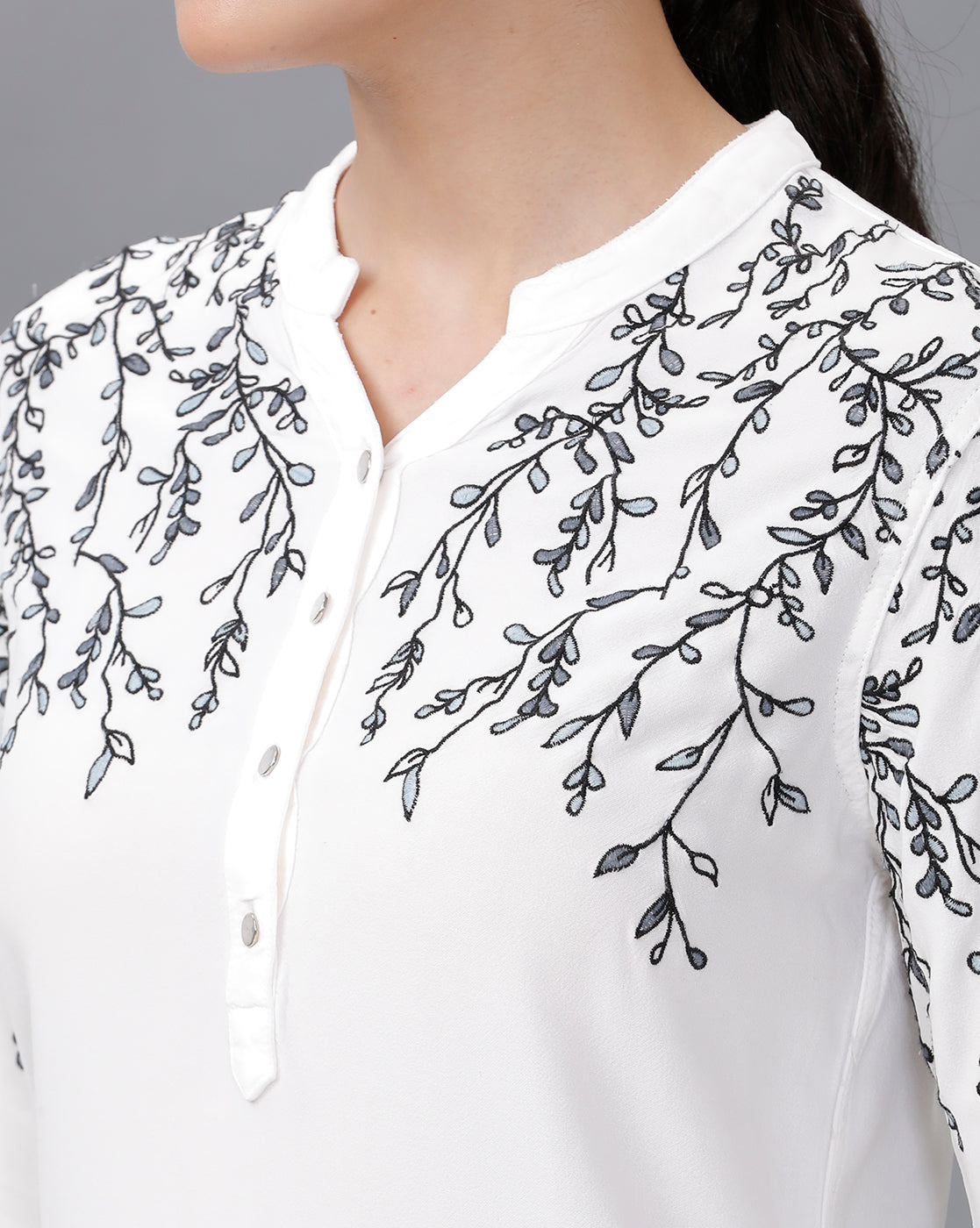 Identiti Women Solid Indo Western Embroidered Tunic - White.