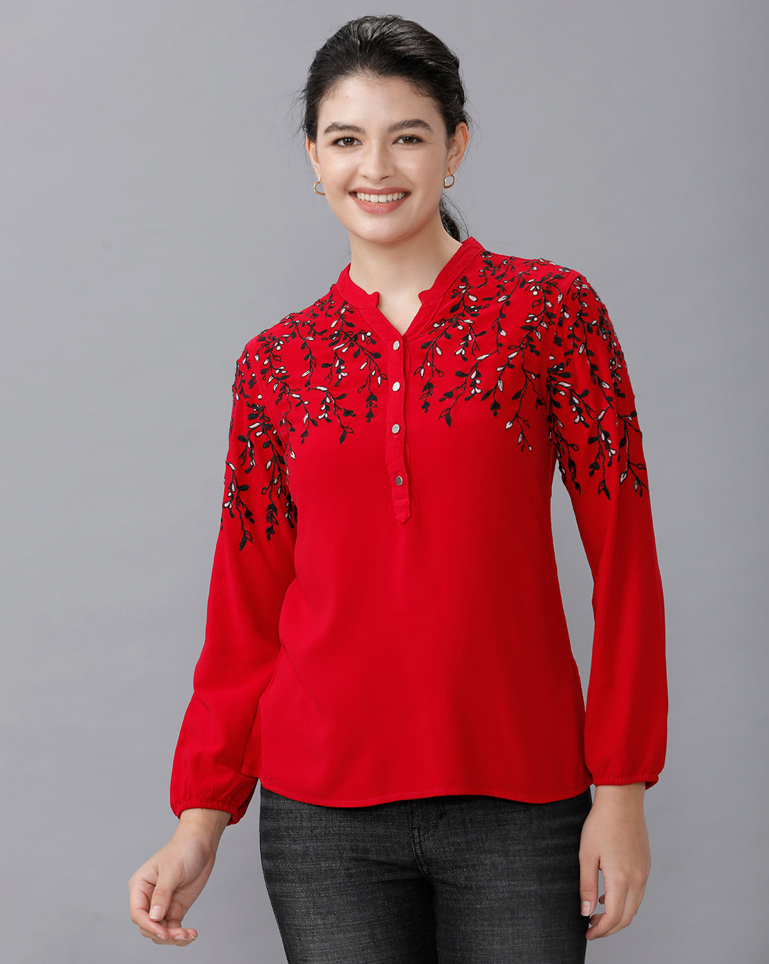 Identiti Women Solid Indo Western Embroidered Tunic - Red.