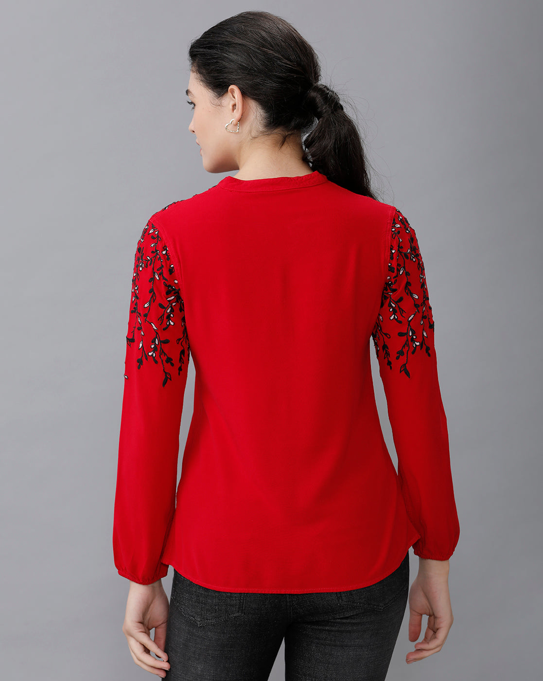 Identiti Women Solid Indo Western Embroidered Tunic - Red.