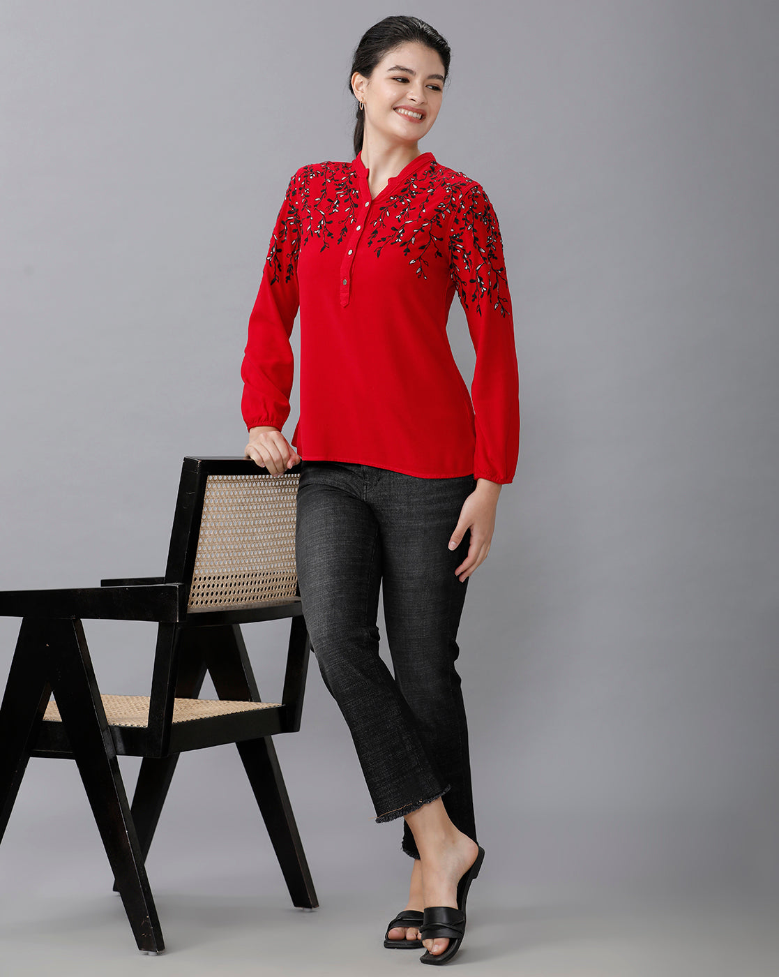 Identiti Women Solid Indo Western Embroidered Tunic - Red.