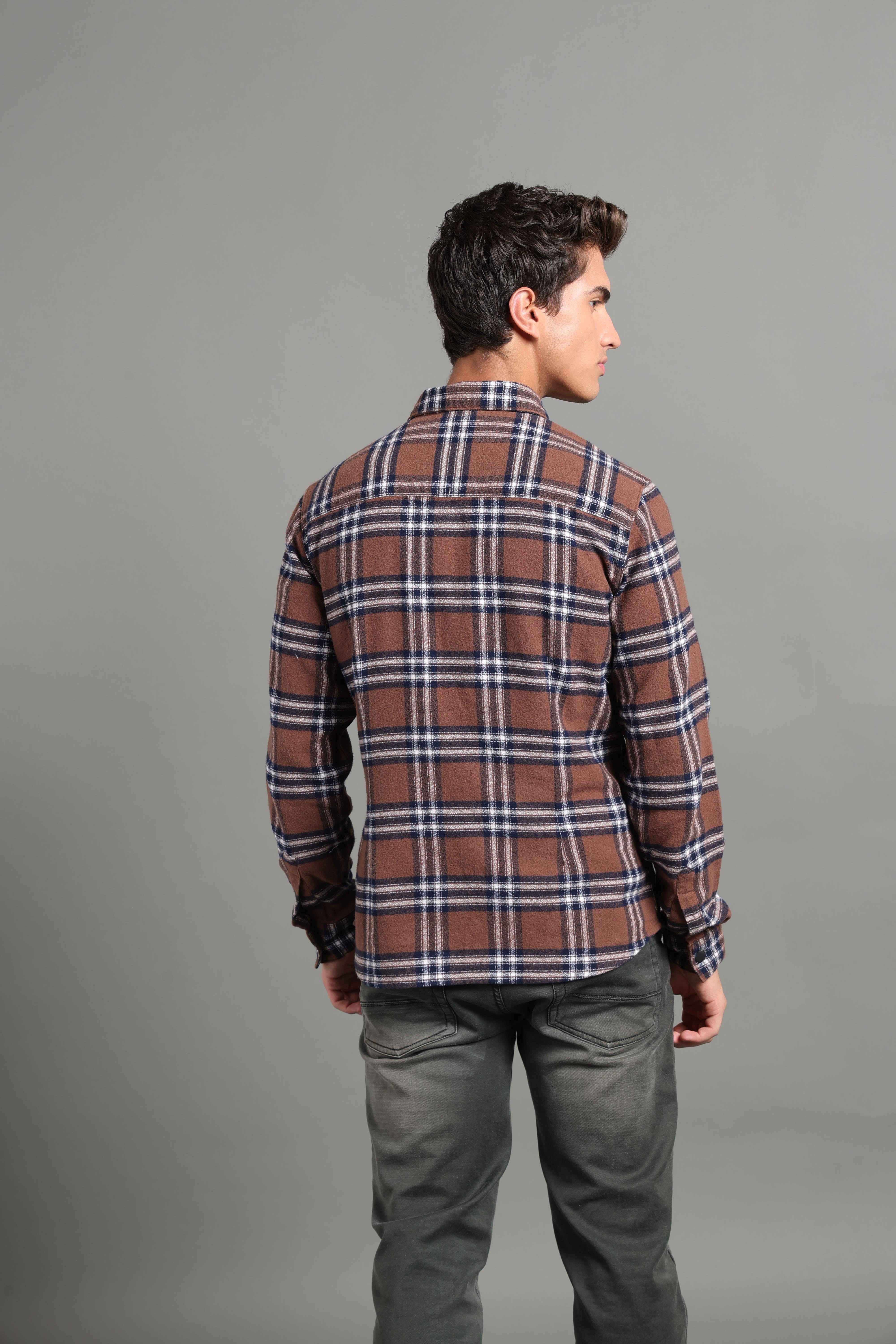 IDENTITI Men Slim Fit Regular Collar Checks Shacket In Brown.
