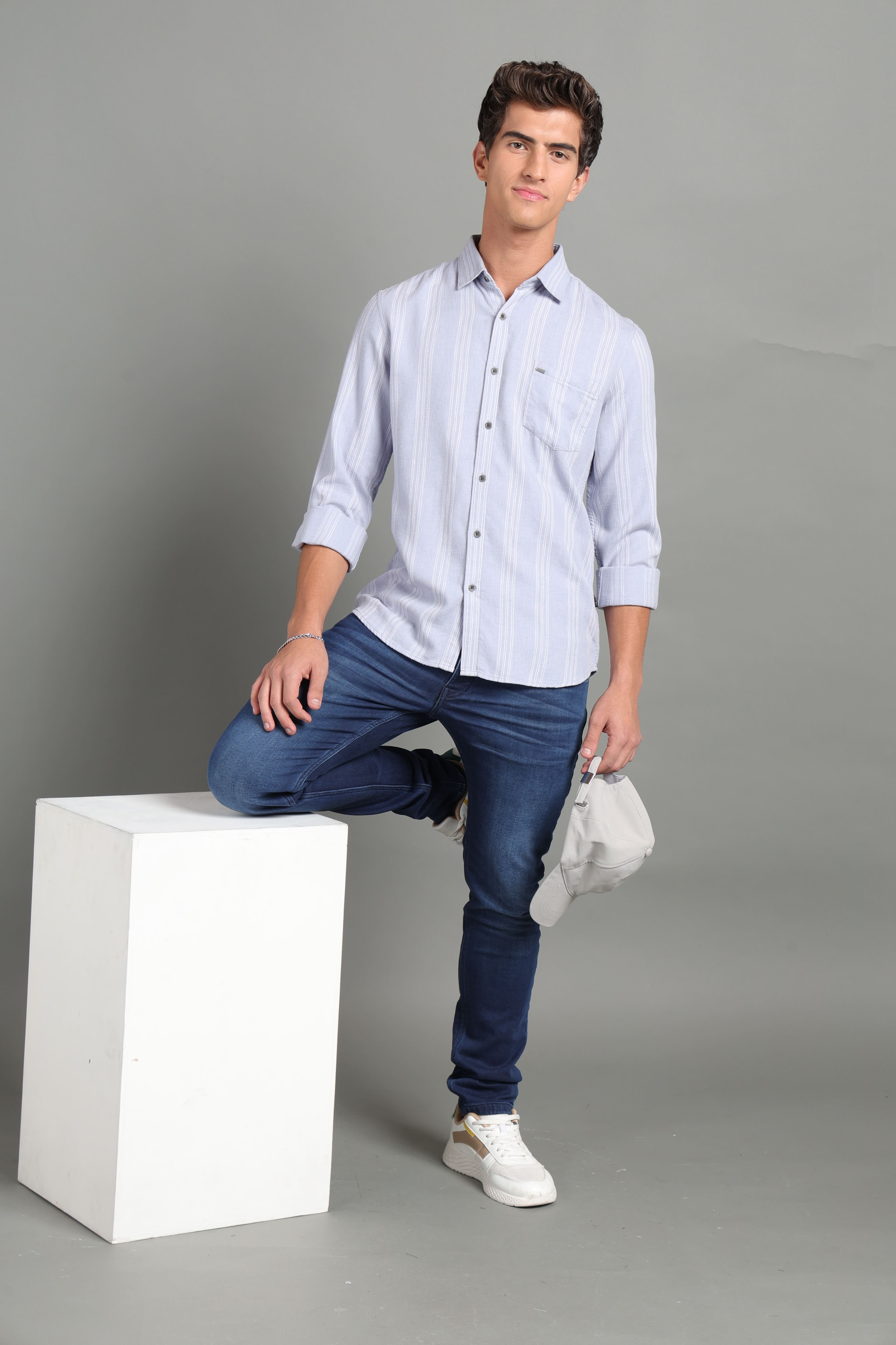 IDENTITI Men Slim Fit Regular Collar Striped Shirt In Grey.