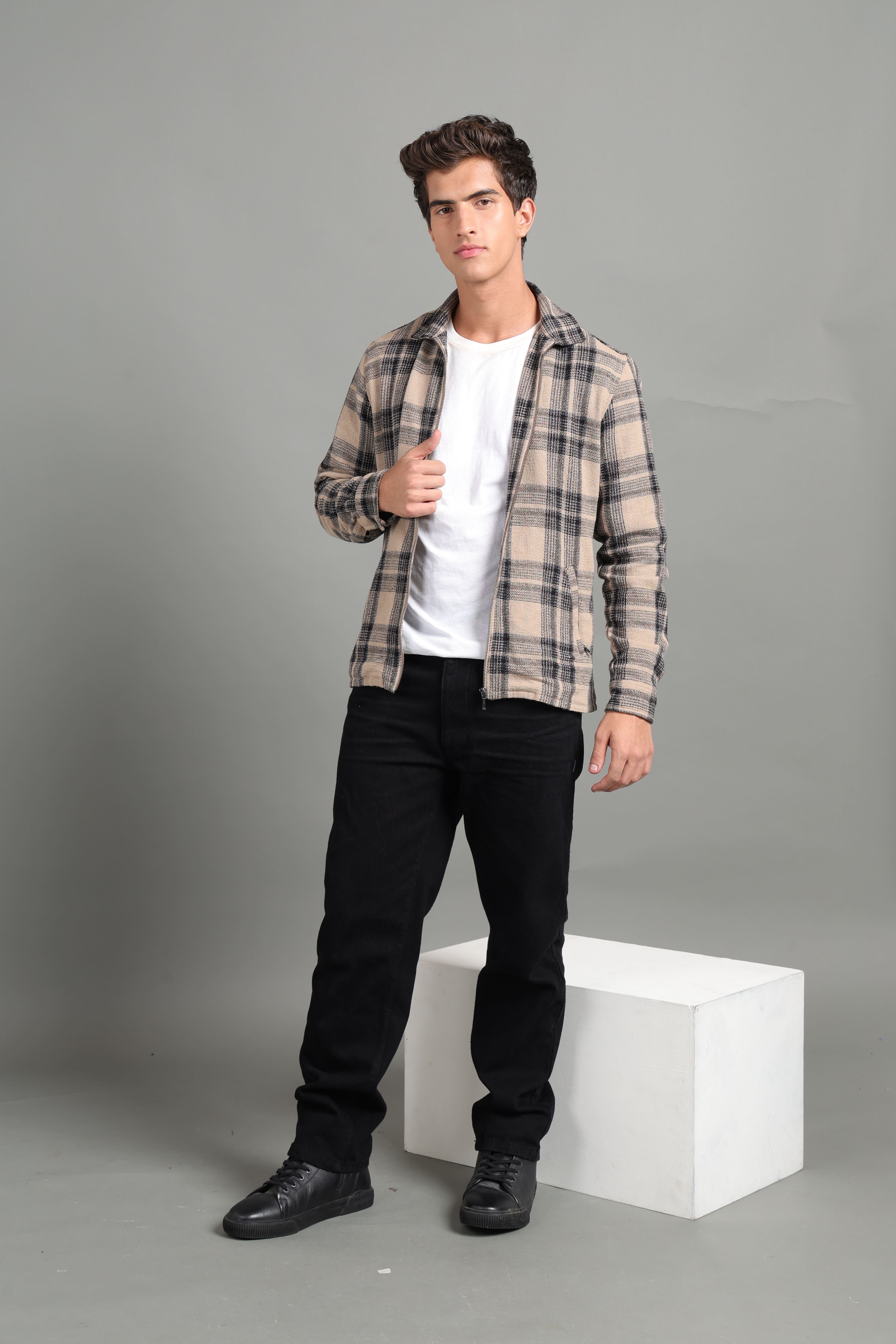 IDENTITI Men Slim Fit Regular Collar Checkes Jacket In Beige.
