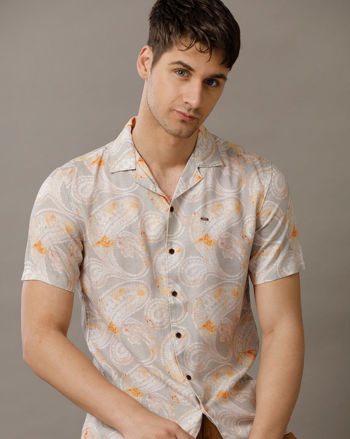 IDENTITI Men Slim Fit Cuban Collar Printed Shirt In Grey.