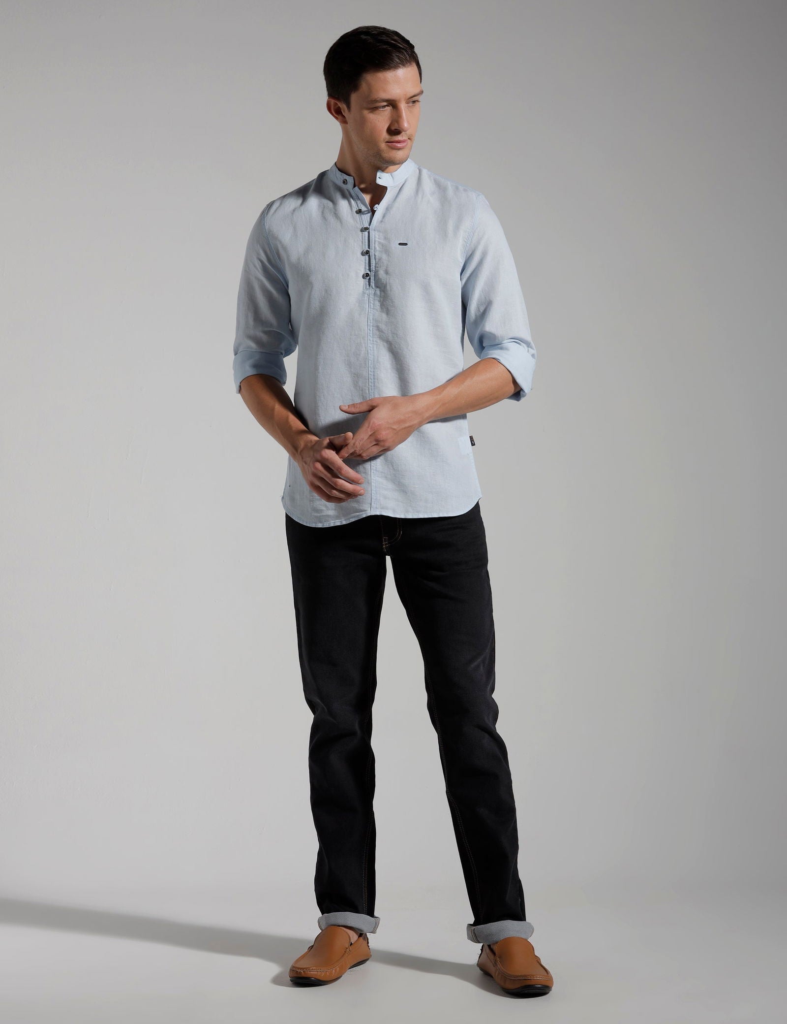 IDENTITI Men Slim Fit Mandarin Collar Solid Shirt