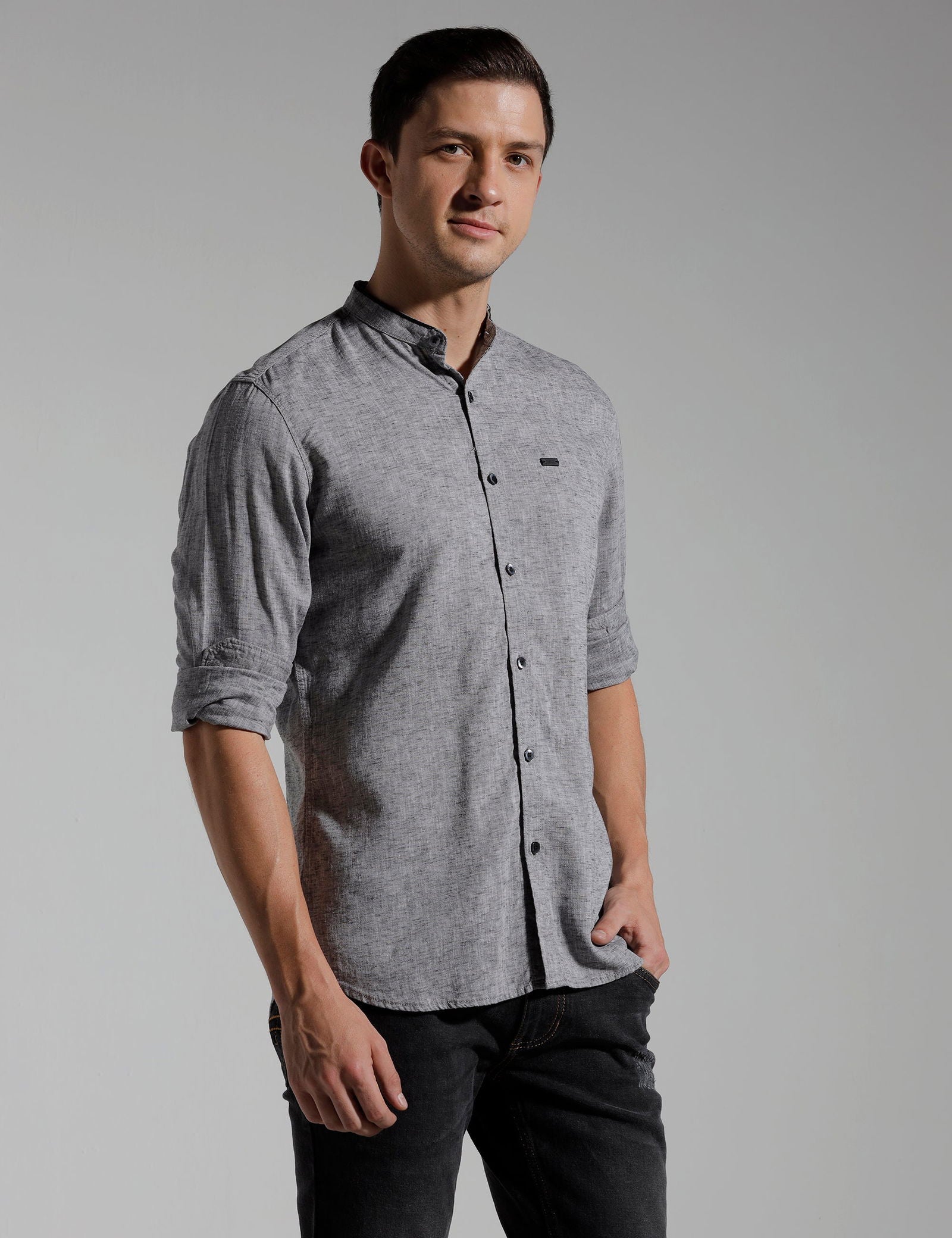 IDENTITI Men Slim Fit Mandarin Collar Solid Shirt