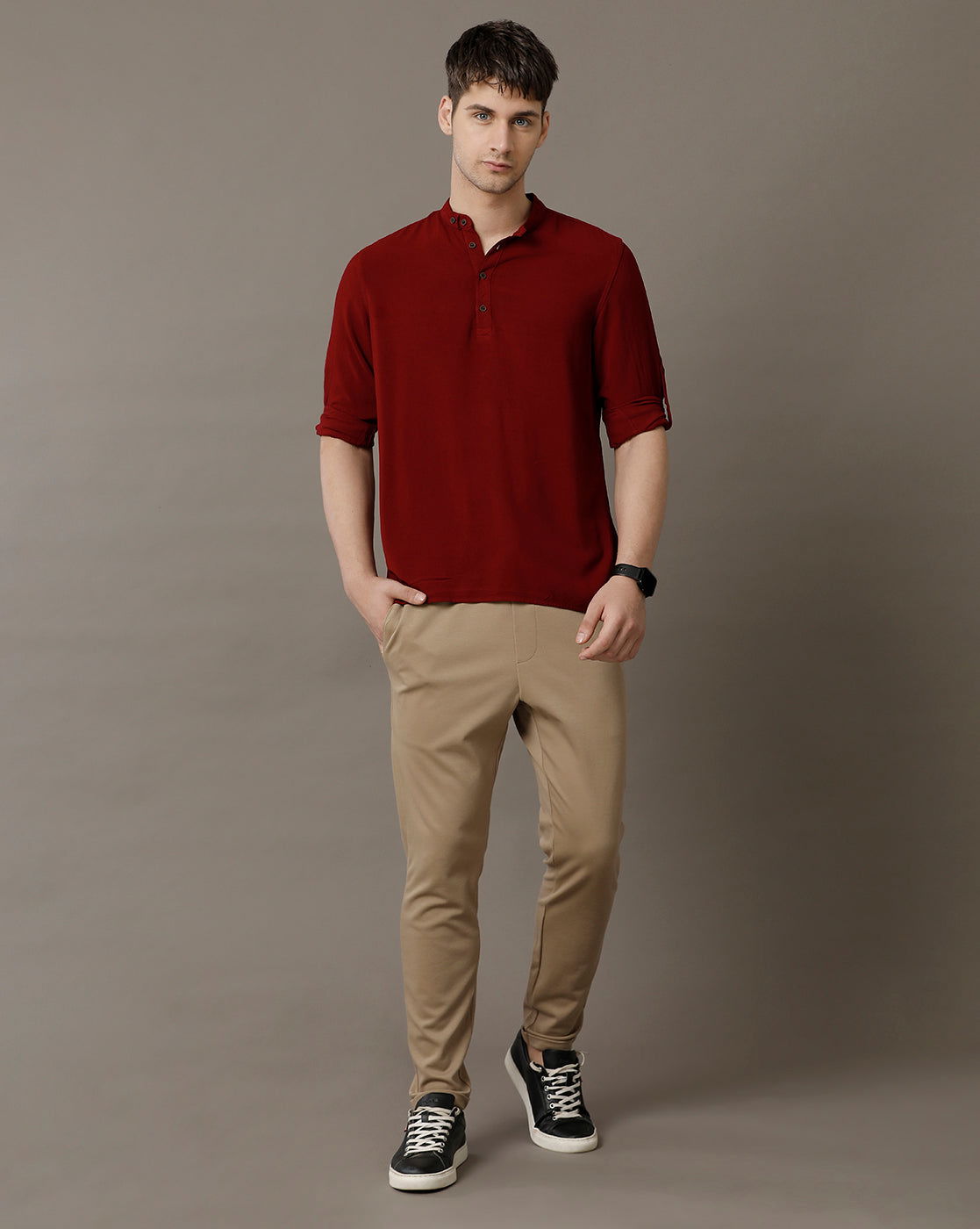 IDENTITI Men Slim Fit Mandarin Collar Solid Shirt In Maroon.