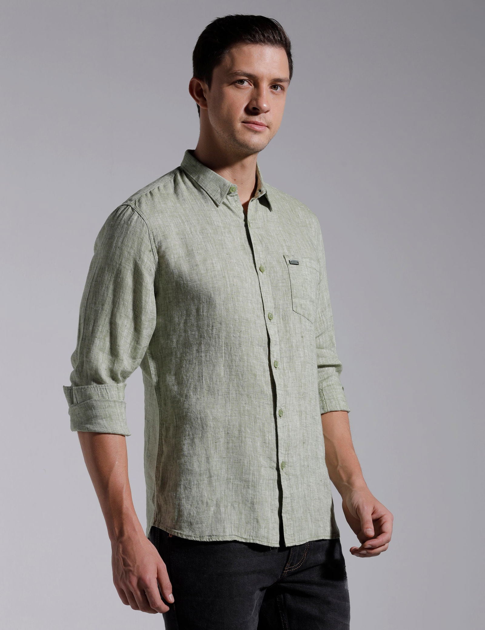 IDENTITI Men Slim Fit Regular Collar Solid Shirt