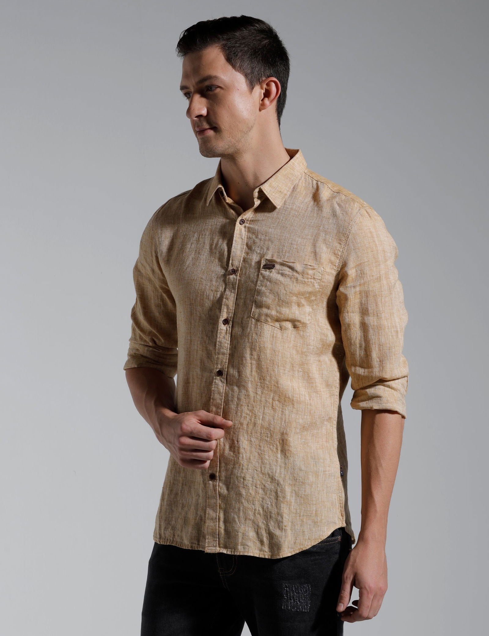 IDENTITI Men Slim Fit Regular Collar Solid Shirt