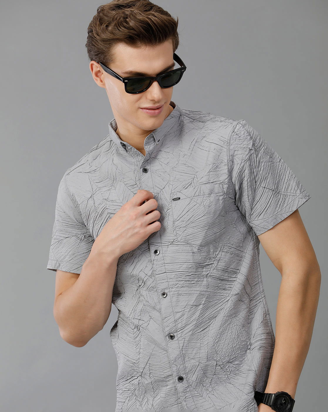 IDENTITI Men Slim Fit Short Collar Printed Shirt In Grey