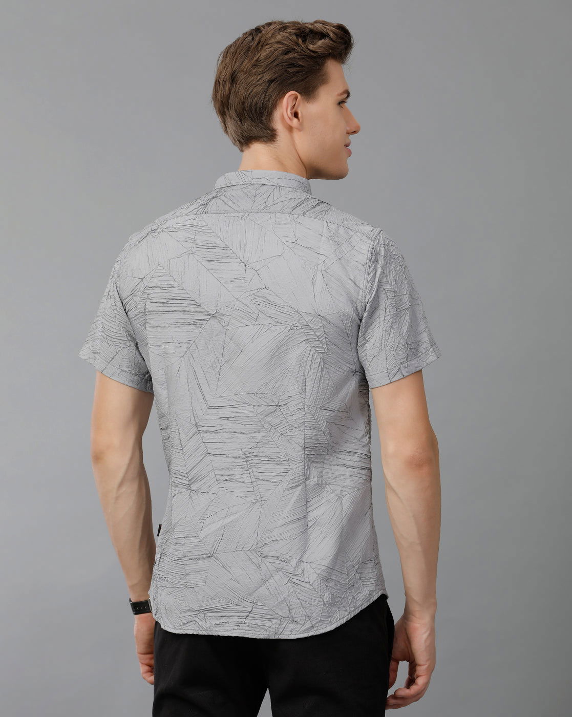 IDENTITI Men Slim Fit Short Collar Printed Shirt In Grey